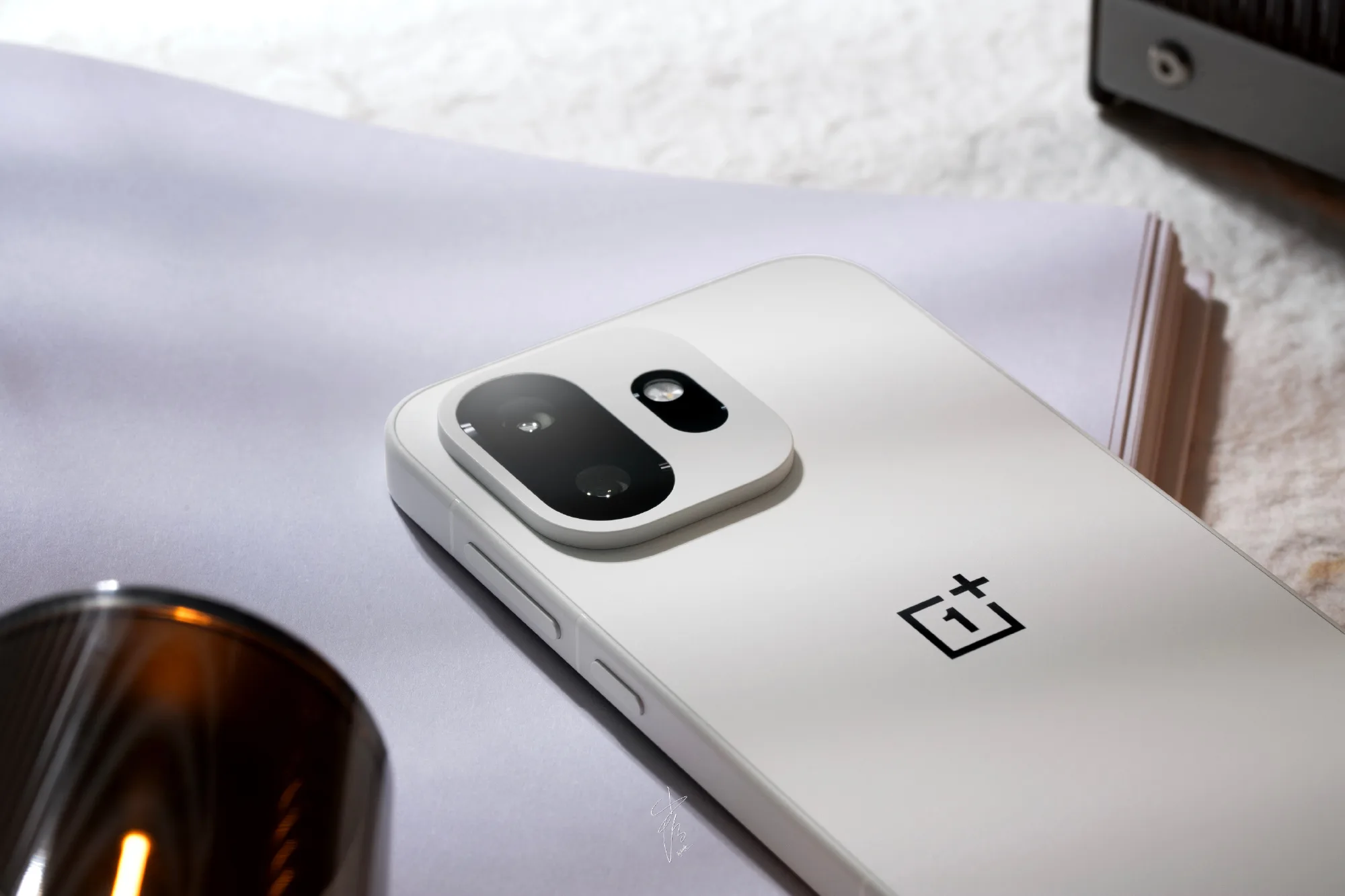 OnePlus 15T : Le futur roi du portrait compact se dévoile avant l’heure 57 OnePlus 15T : Le futur roi du portrait compact se dévoile avant l’ heure