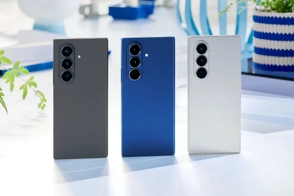 010 family galaxy zfold7 blueshadow silvershadow jetblack 1