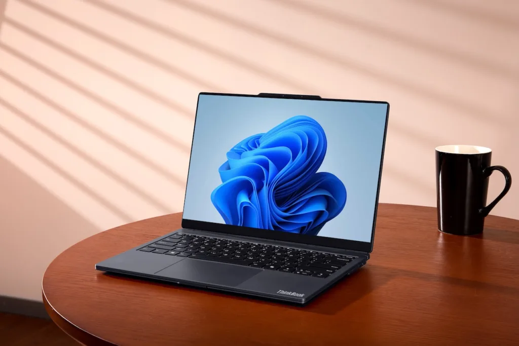 MWC 2026 : Lenovo défie Framework avec son ThinkBook Modular AI PC Concept 68 8