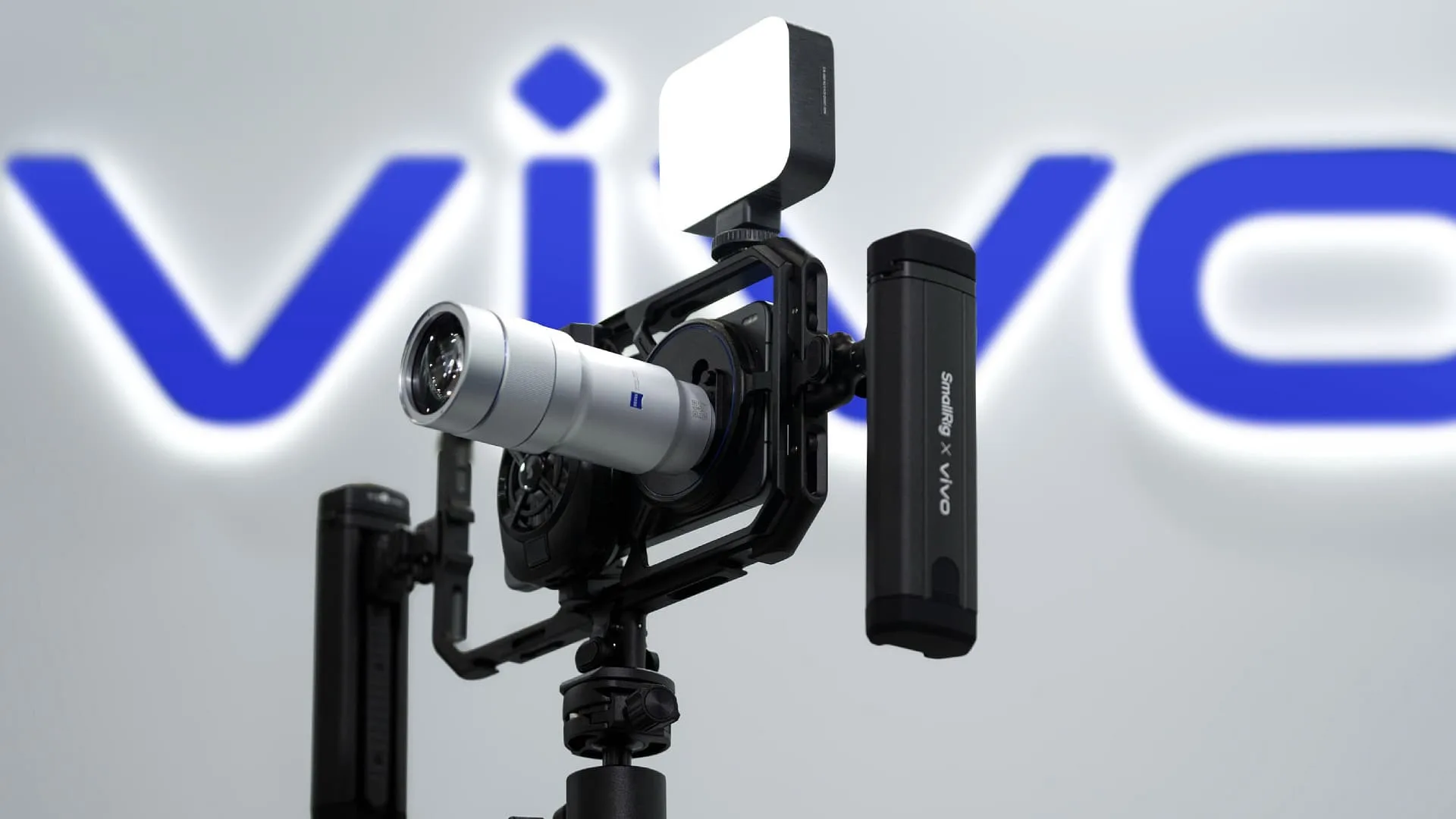 vivo X300 Ultra : lancement imminent le 30 mars avec communication satellite et 1 To 55 vivo X300 Ultra : lancement imminent le 30 mars avec communication satellite et 1 To