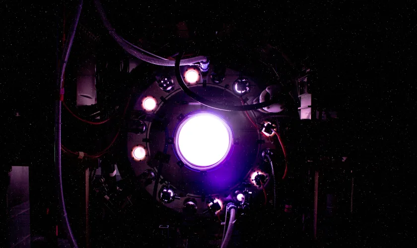 OpenAI et Helion : derrière l’accord électrique géant, une alliance aussi ambitieuse que spéculative