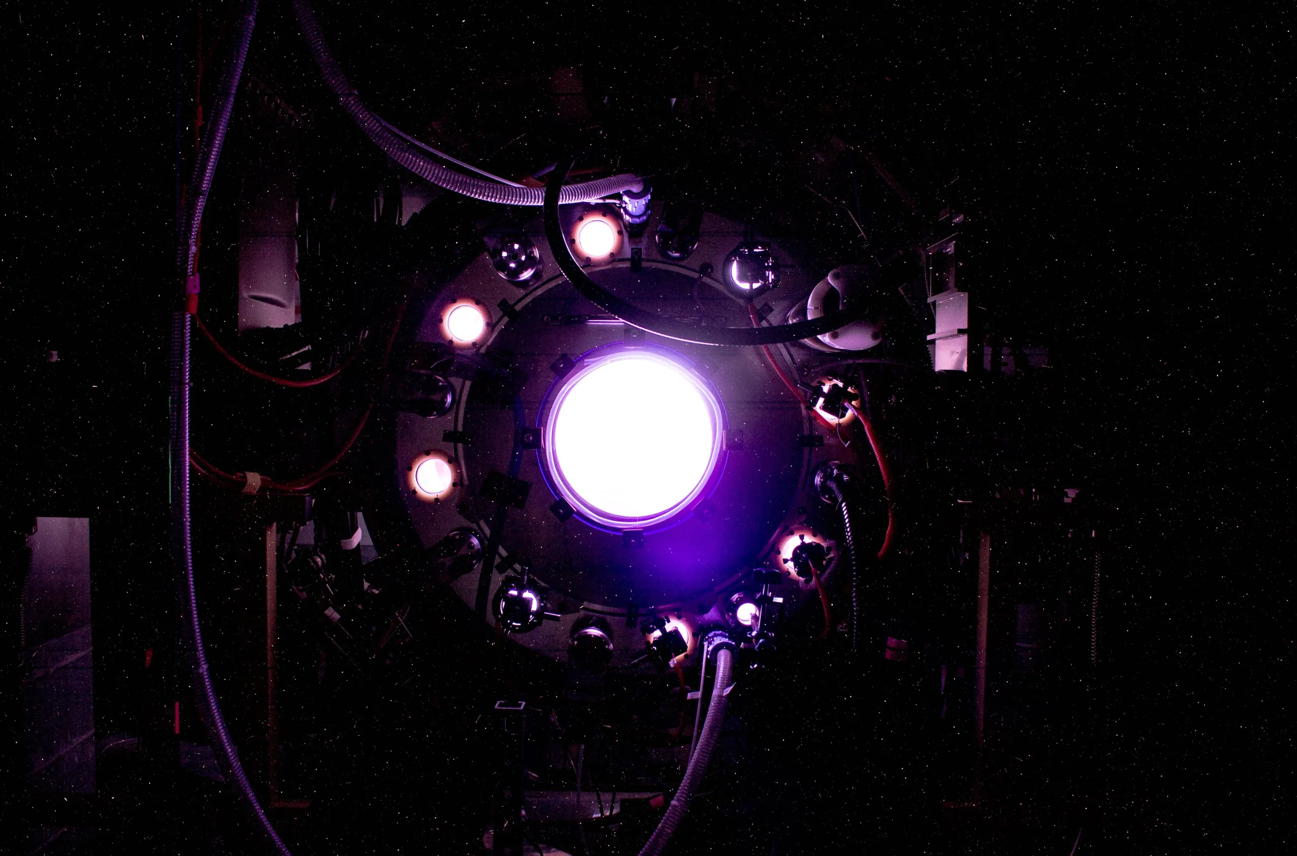 OpenAI et Helion : derrière l’accord électrique géant, une alliance aussi ambitieuse que spéculative