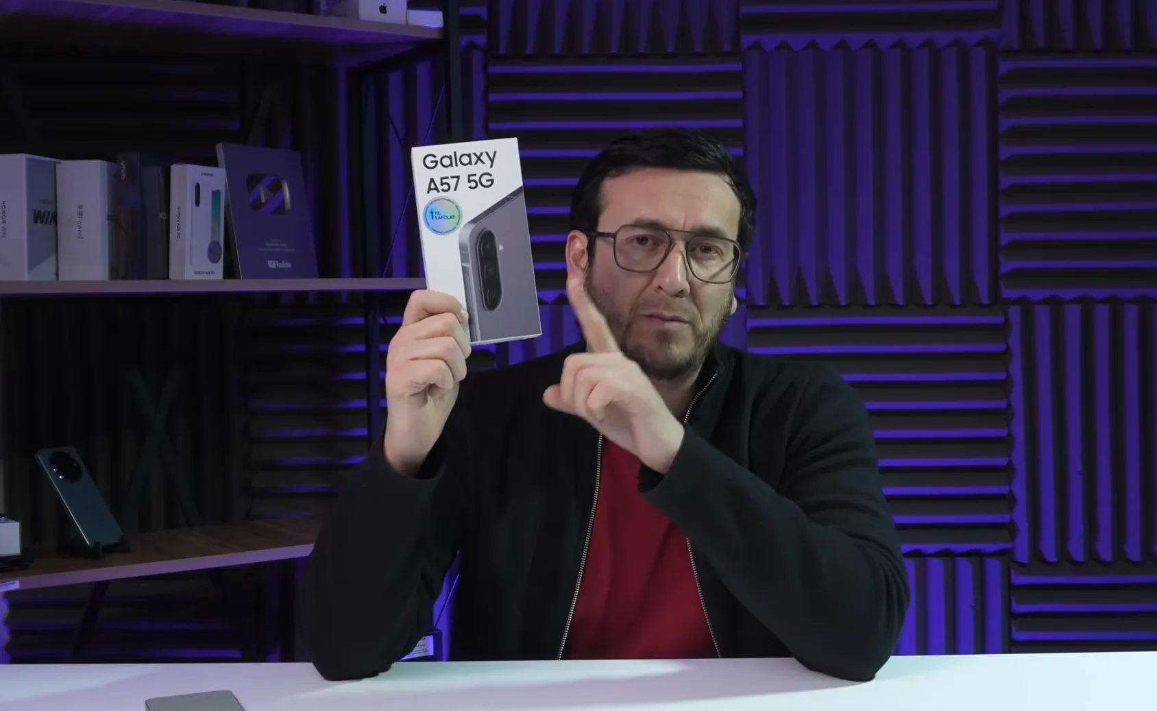 Samsung Galaxy A57 5G : le smartphone apparaît dans une vidéo de prise en main