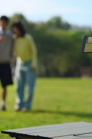 DJI Osmo Mobile 8P : un gimbal avec écran détachable et suivi intelligent avancé