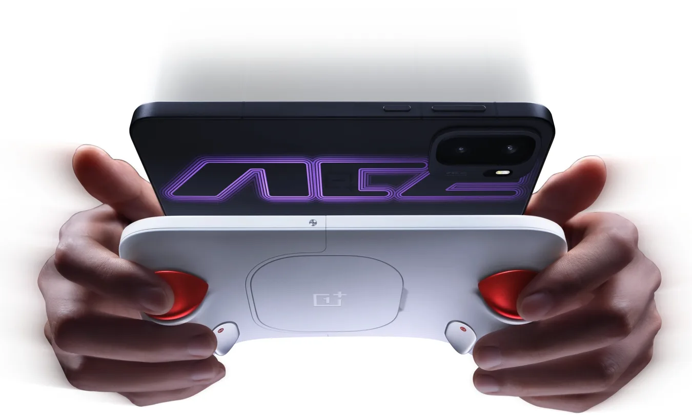 OnePlus Strix G15 : la manette qui transforme le OnePlus Ace 6 Ultra en console portable