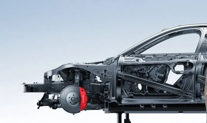 Xiaomi SU7 en pièces détachées : Le pari fou du CEO Lei Jun en direct