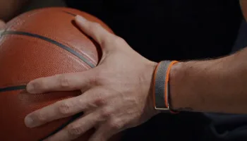 Fitbit sans écran : Le pari fou de Google pour détrôner Whoop et Oura ?