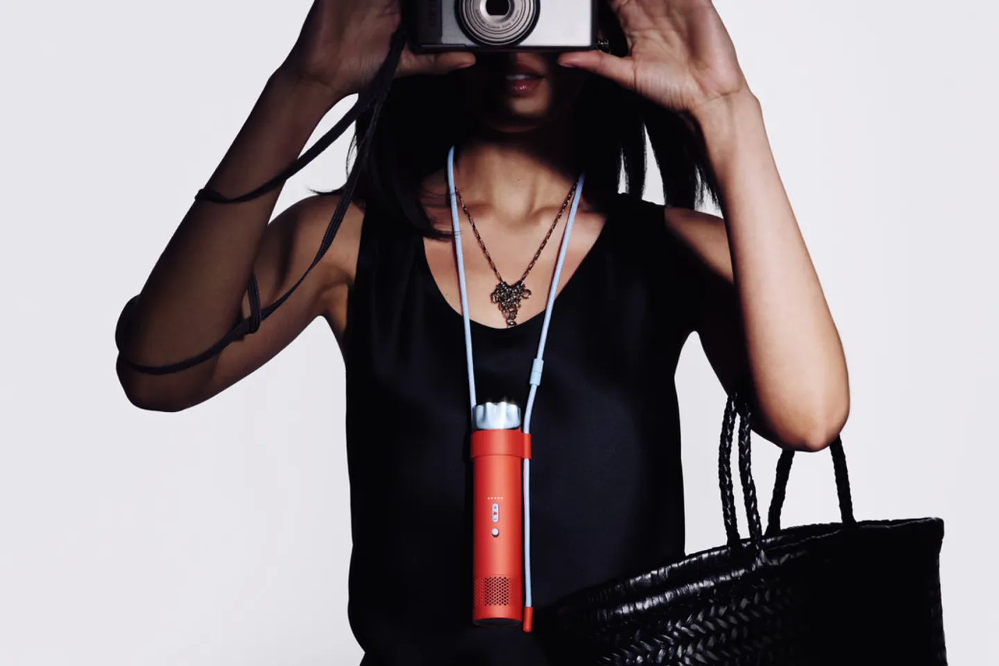 Dyson lance le HushJet Mini Cool : Le ventilateur de poche à 65 000 tr/min 58 dyson hushjet5