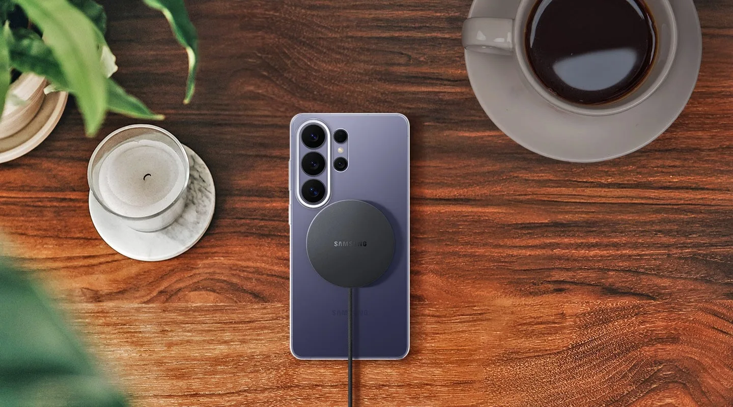 Galaxy S27 : Samsung pourrait revoir son design photo pour adopter enfin les aimants Qi2