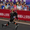 Plus rapide que l'humain : Un robot Honor boucle un semi-marathon en 50 min