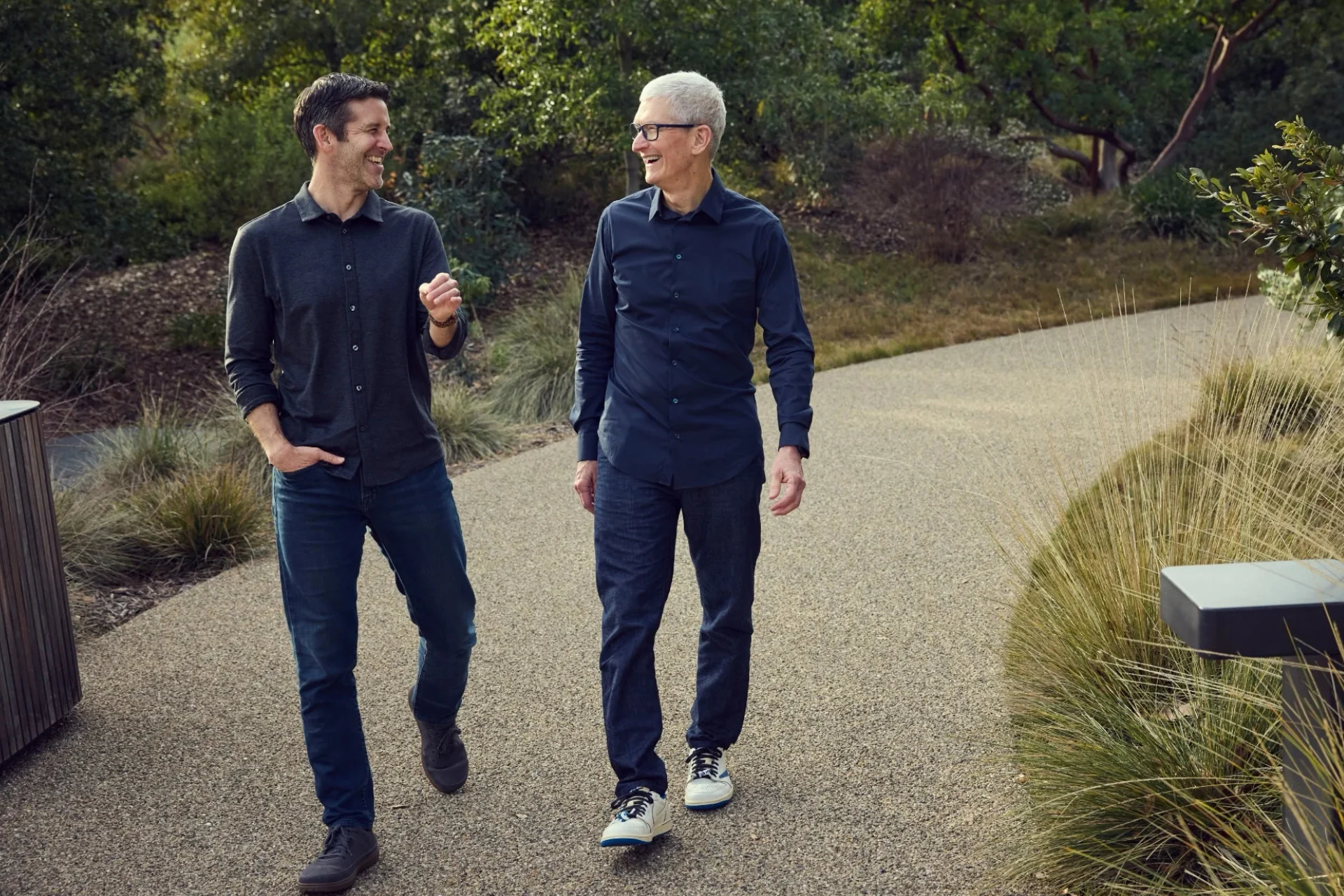 John Ternus prépare l’ère IA d’Apple : moins de promesses, plus d’expériences utiles