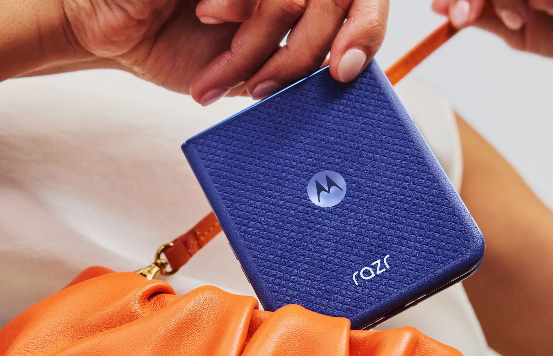 motorola razr 70 ultra pdp highlights 04 d