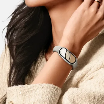 Xiaomi Smart Band 10 Pro : lancement en mai et version céramique en fuite
