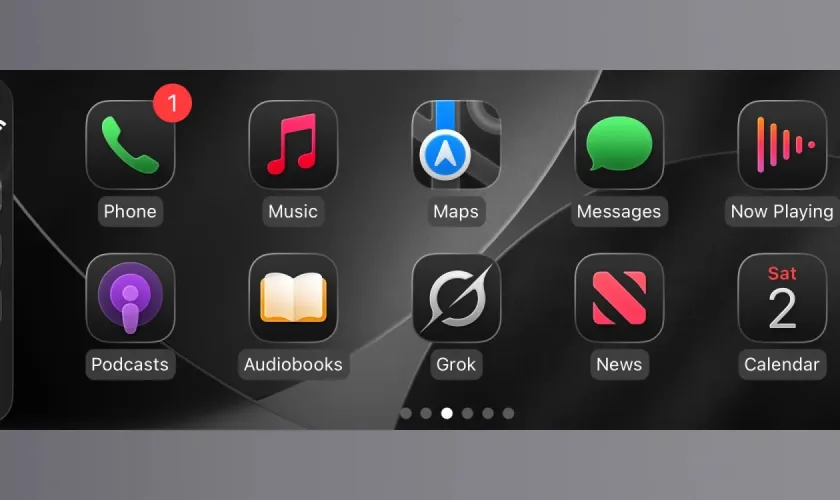 Grok arrive sur Apple CarPlay avec un mode vocal dédié à la conduite