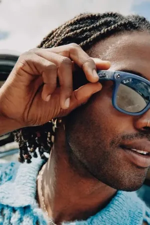 Meta aurait testé la reconnaissance faciale pour ses lunettes Ray-Ban Meta et Oakley, selon une enquête 58 Meta aurait testé la reconnaissance faciale pour ses lunettes Ray-Ban Meta et Oakley, selon une enquête