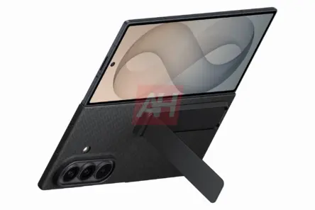 AH Samsung Galaxy Z Fold 8 Cases Leak 38