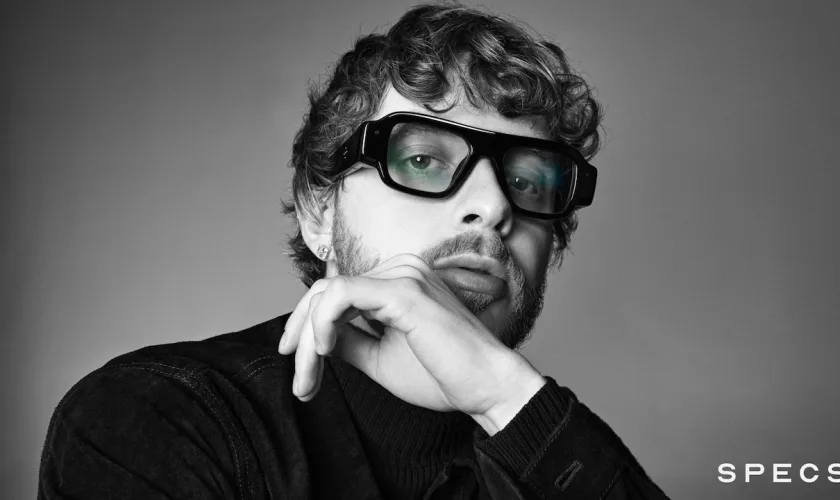 Snap lance SPECS : ses premières lunettes AR grand public veulent défier Meta et Google 84 Snap lance SPECS : ses premières lunettes AR grand public veulent défier Meta et Google