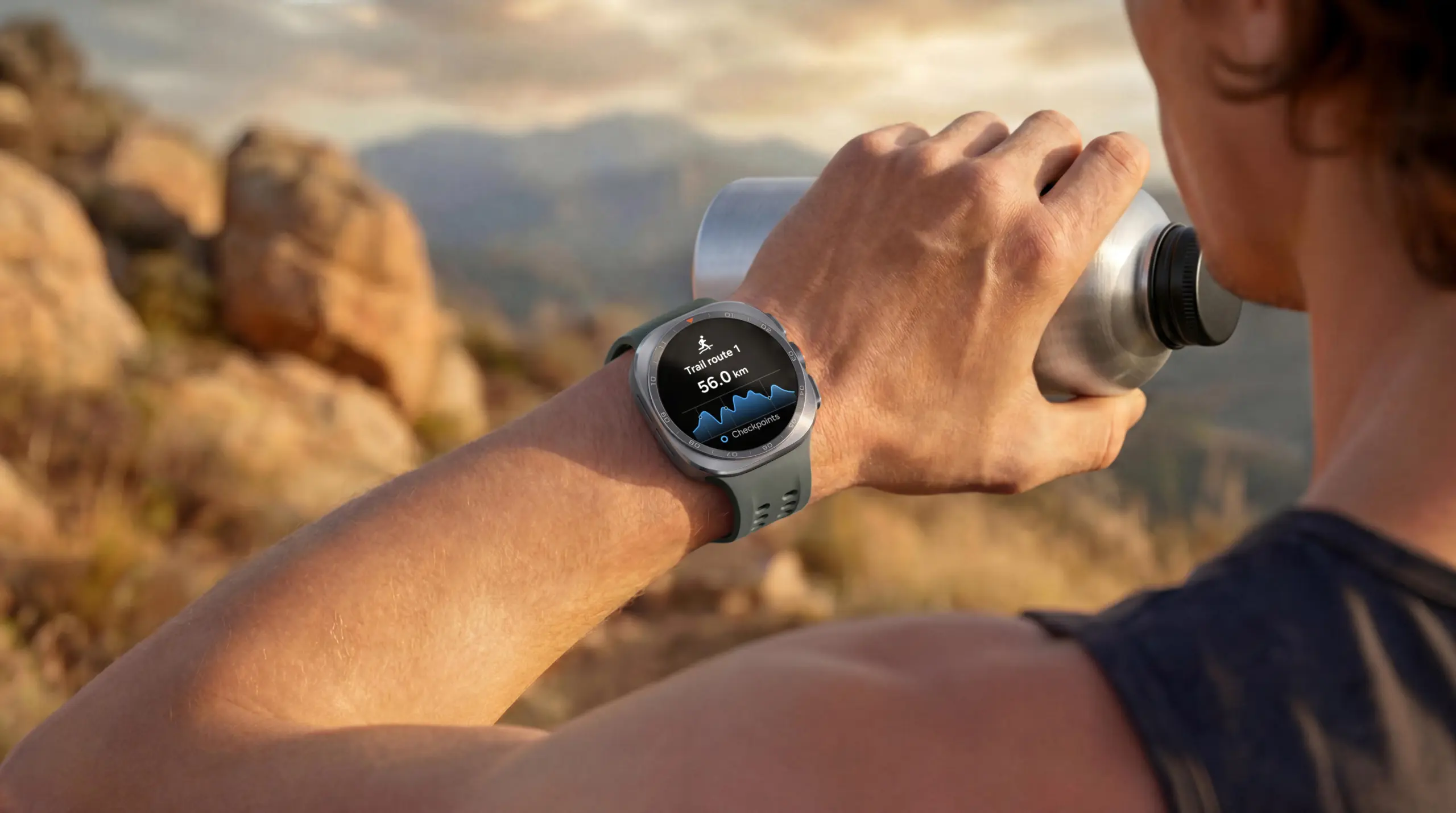 Samsung Galaxy Watch Ultra 2 officielle : plus d’autonomie, un écran record et une IA santé encore plus avancée 57 201 lifestyle galaxy watch ultra2 battery trail run scaled
