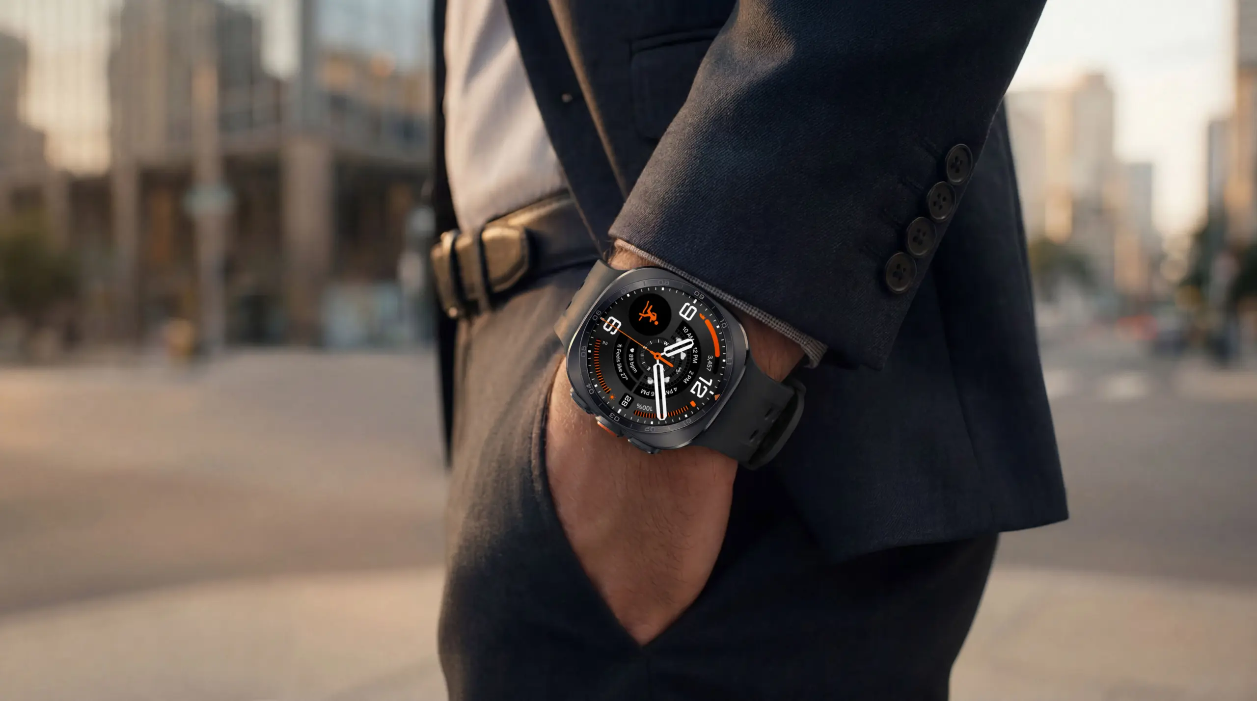 Samsung Galaxy Watch Ultra 2 officielle : plus d’autonomie, un écran record et une IA santé encore plus avancée 59 206 lifestyle galaxy watch ultra2 premium urban scaled