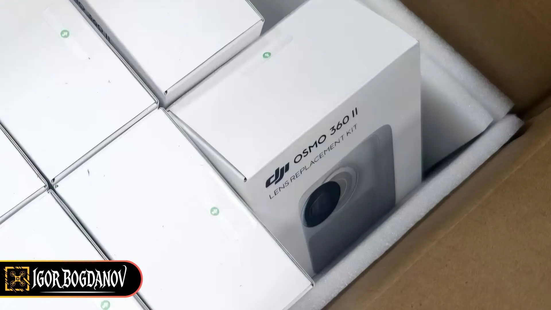 Insta360 X6 : la boîte officielle confirme la vidéo 8K, une autonomie de 140 minutes et des objectifs interchangeables 57 Insta360 X6 : la boîte officielle confirme la vidéo 8K, une autonomie de 140 minutes et des objectifs interchangeables