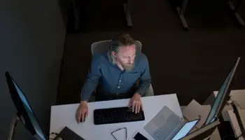 Microsoft utilise l’IA pour accélérer les mises à jour de sécurité de Windows 11