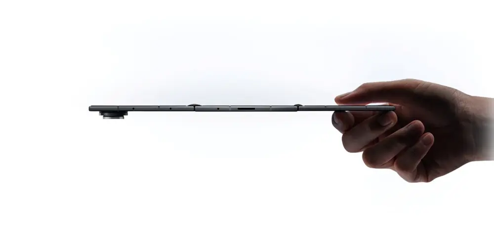 Samsung préparerait un Galaxy Z TriFold 2 avec un écran OLED de près de 10 pouces 58 Samsung Mobile Galaxy Z TriFold Next in Mobile Evolution main2