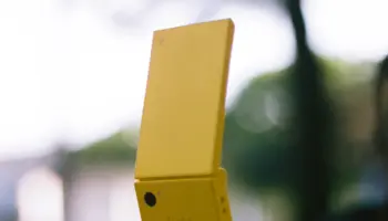 Light Flip : le téléphone à clapet 5G qui fait le pari du minimalisme