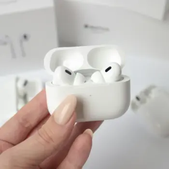 Les AirPods Pro avec caméra seraient suspendus : Apple mettrait-il fin à l’un de ses projets les plus ambitieux ?