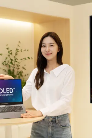 Samsung Display lance un écran OLED tandem pour PC avec une luminosité record de 1 600 nits 58 Samsung Display lance un écran OLED tandem pour PC avec une luminosité record de 1 600 nits