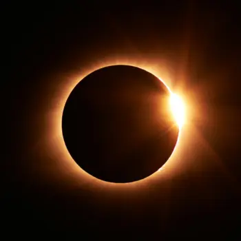 Éclipse solaire du 12 août 2026 : où et comment observer le phénomène en France ?