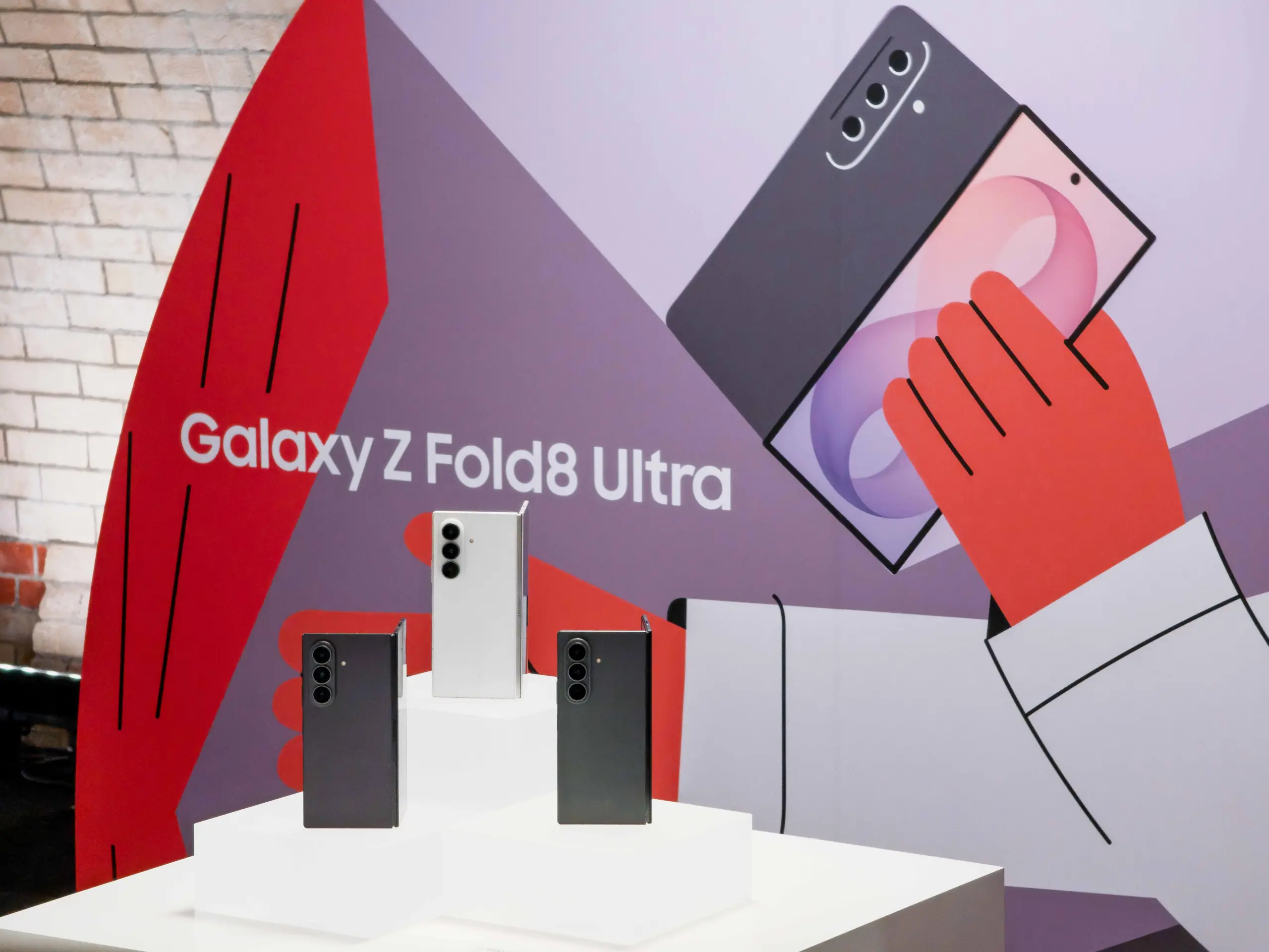 Samsung préparerait cinq smartphones pliables en 2027 pour verrouiller le marché avant Apple 59 218 lifestyle product galaxy zfold8 ultra family 4 1 scaled