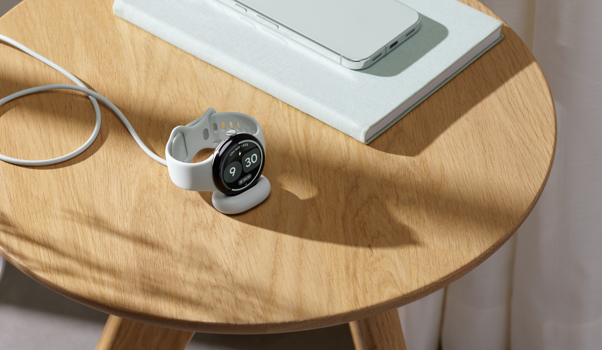 Google Pixel Watch 5 officielle : suivi de la tension, résistance à l’insuline, Gemini et prix 60 Active Band Fog Charging Lifestyle