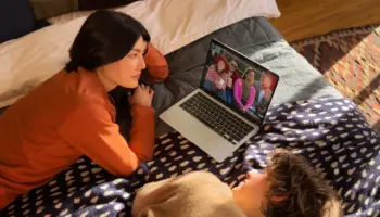 Apple : le MacBook Air à son tour frappé par la pénurie de mémoire, les délais s'allongent