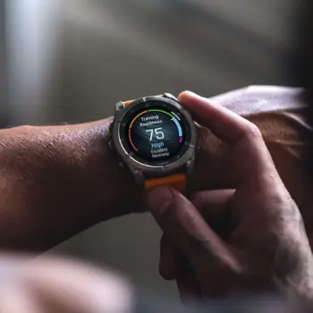 Garmin Fenix 9 : 18 variantes fuitent avant l’événement du 25 août, avec inReach et solaire au programme