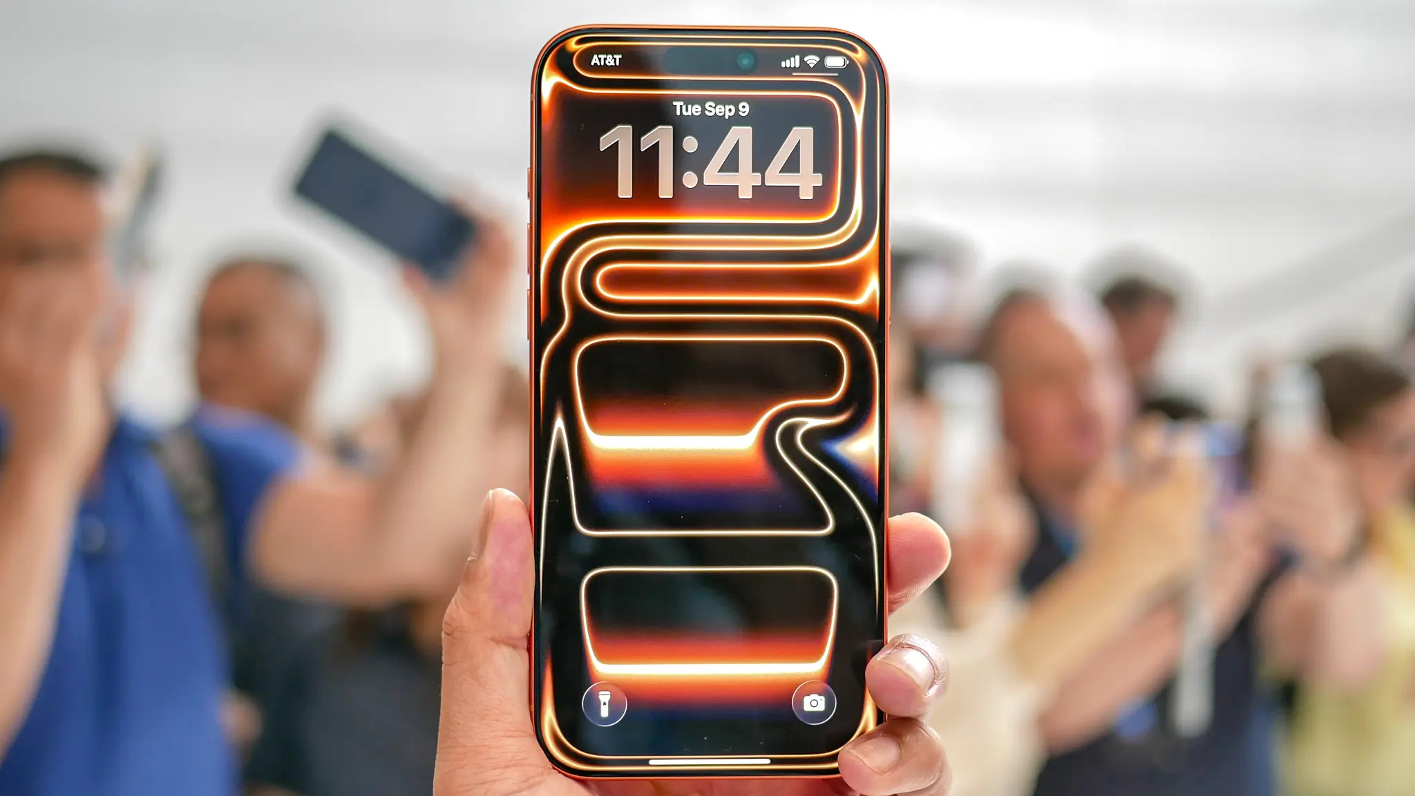 iPhone 18 Pro : Apple aurait obtenu une baisse spectaculaire du prix de ses écrans OLED