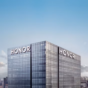 Honor prépare un smartphone à écran arrière, une batterie de 12 000 mAh et un nouveau pliable