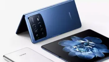 Xiaomi MIX Ultra : Lei Jun aperçu avec un mystérieux pliable bordeaux équipé du futur Xring O3 ?