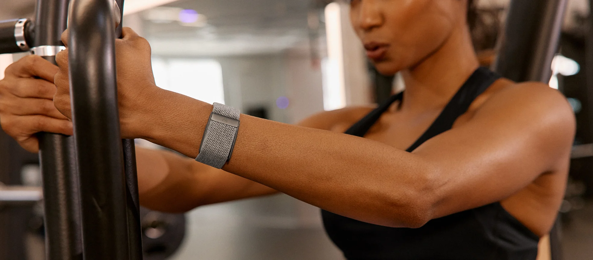 Apple préparerait un bracelet fitness sans écran pour concurrencer Whoop dès 2028