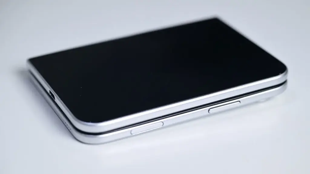 68817 145031 iPhone Buttons xl 1