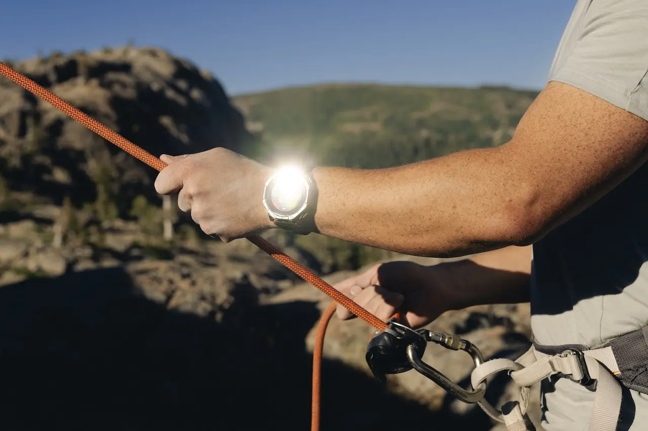 Amazfit T-Rex Dual Solar : écran AMOLED, double recharge solaire et jusqu’à 180 jours d’autonomie 52 Amazfit TREX Solar 1310