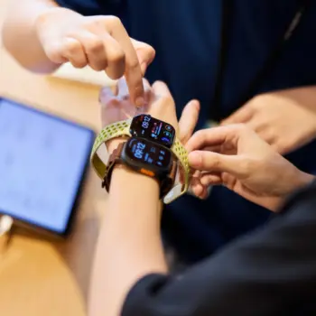 Apple Watch Series 12 et Ultra 4 : une puce de 128 Go se cacherait derrière les 64 Go annoncés