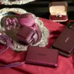 Baseus mise déjà sur le coloris Dark Cherry avant l’iPhone 18 Pro