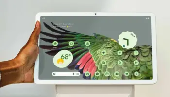 Google préparerait-il le retour de la Pixel Tablet ? De nouvelles offres d’emploi sèment le doute