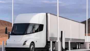 Tesla Semi : la production de masse débute enfin après neuf ans d’attente