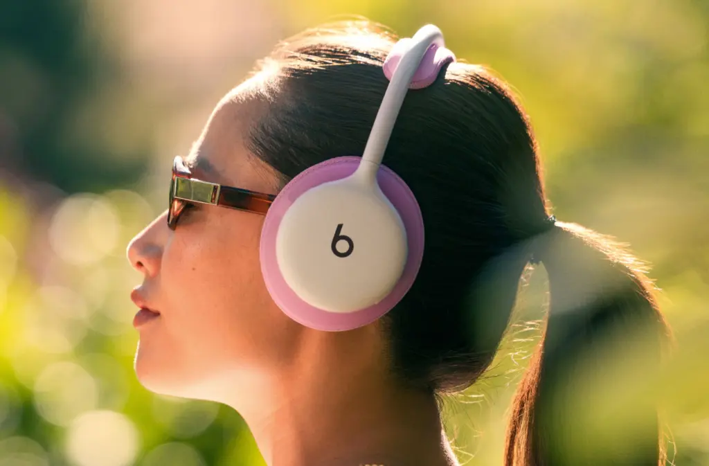 Beats 360 : coussinets interchangeables, ANC renforcée et 32 heures d’autonomie pour le nouveau casque premium