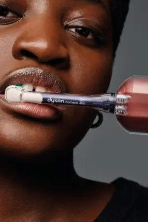 Dyson CameraJet : une brosse à dents avec caméra et IA à 479 euros