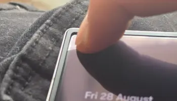 Galaxy Z Fold 8 : pourquoi les coins de l’écran intérieur s’enfoncent légèrement