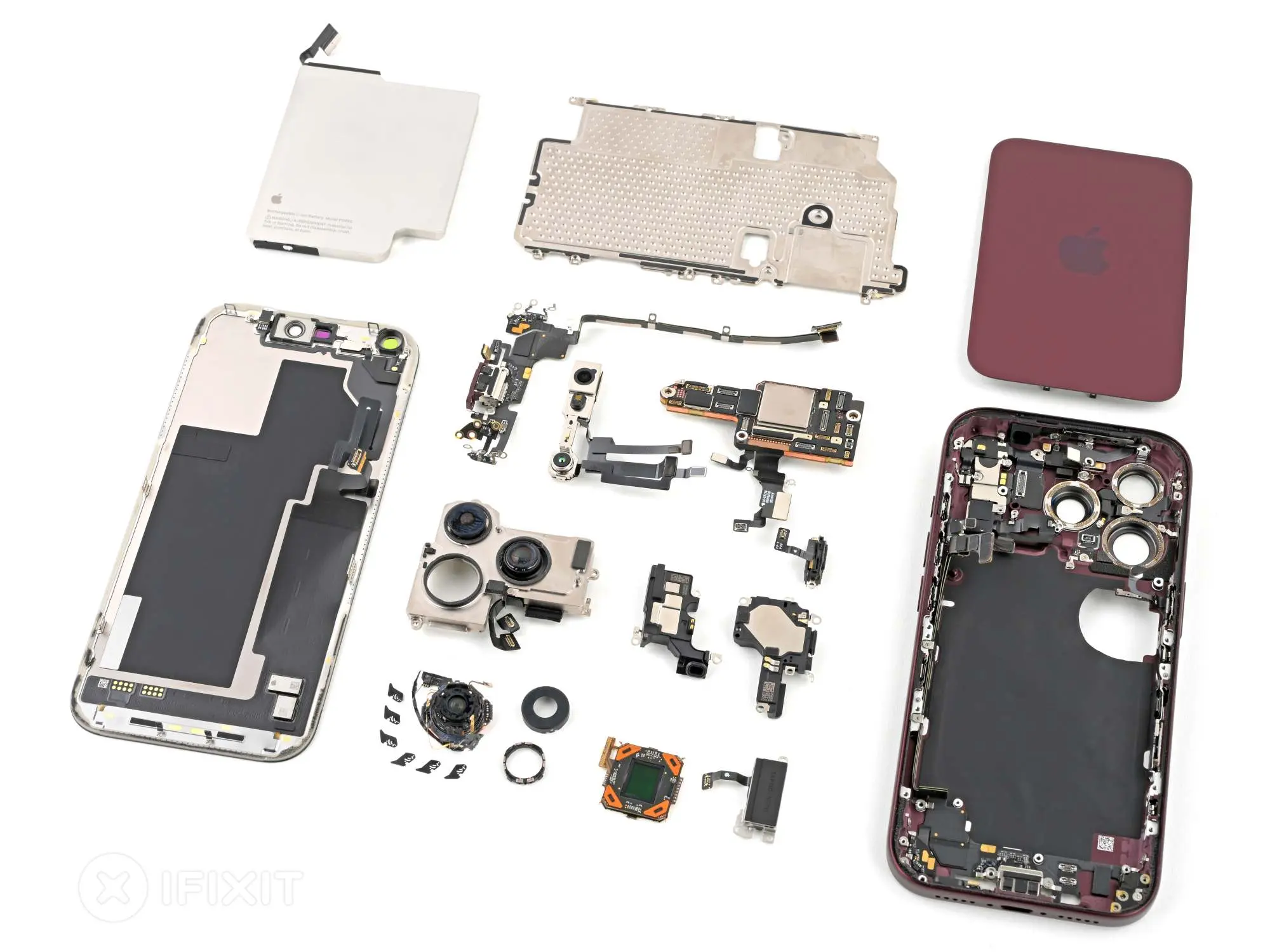 iPhone 18 Pro : le démontage d’iFixit confirme les batteries et révèle un écran délicat à retirer