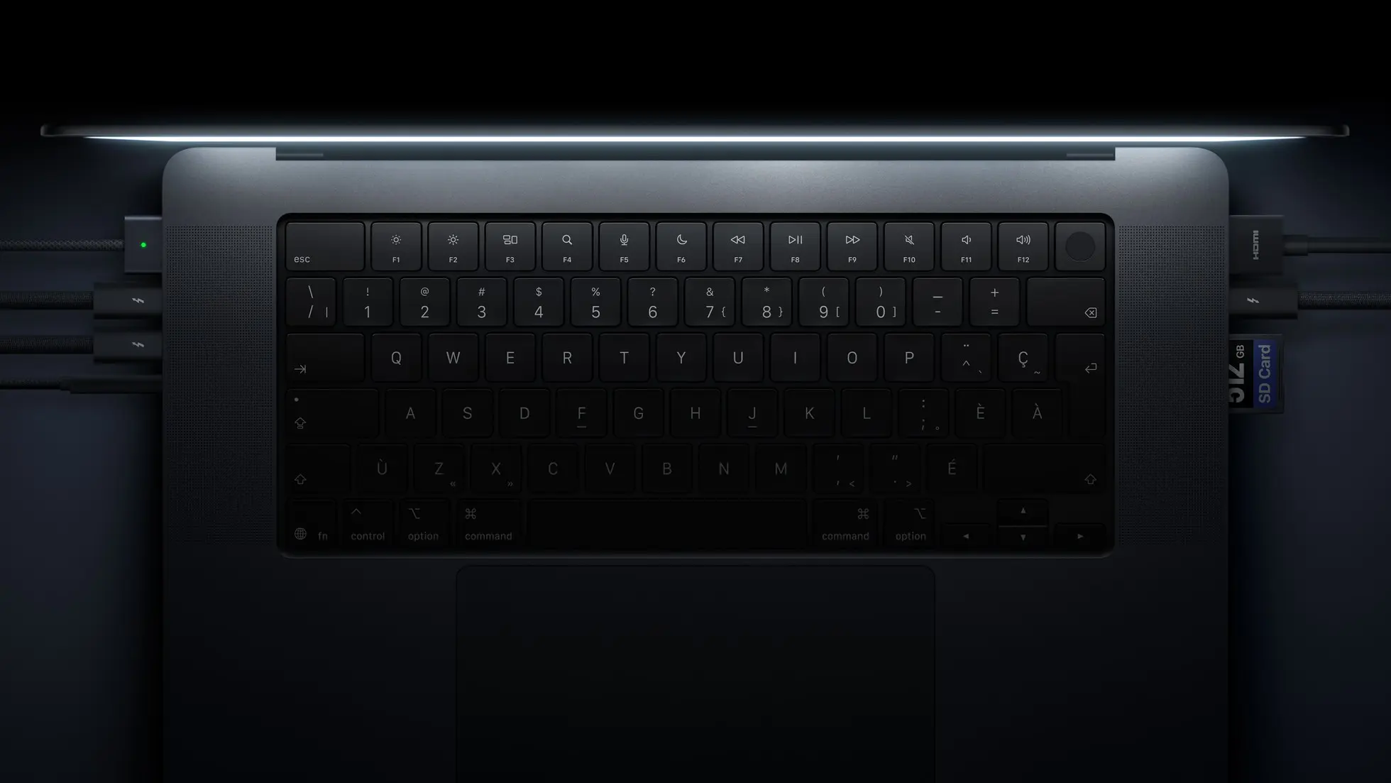 Apple MacBook Pro avec écran PROLED XDR