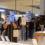 Apple The Exchange TRX Kuala Lumpur iPhone 18 Pro lineup 260918 big.jpg.large 2x